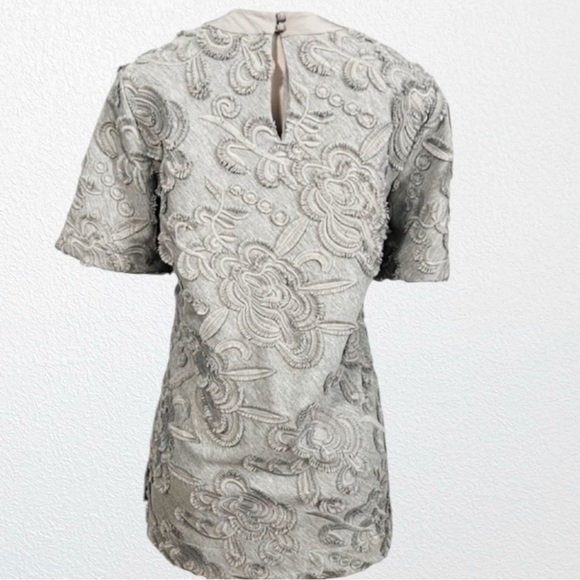 Pearl By Lela Rose Embroidered Chenille Silk Trim Jersey Knit TShirt SZ M Gray - Picture 7 of 12